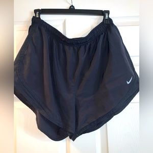 Women’s Medium Nike Dri-Fit Running Shorts